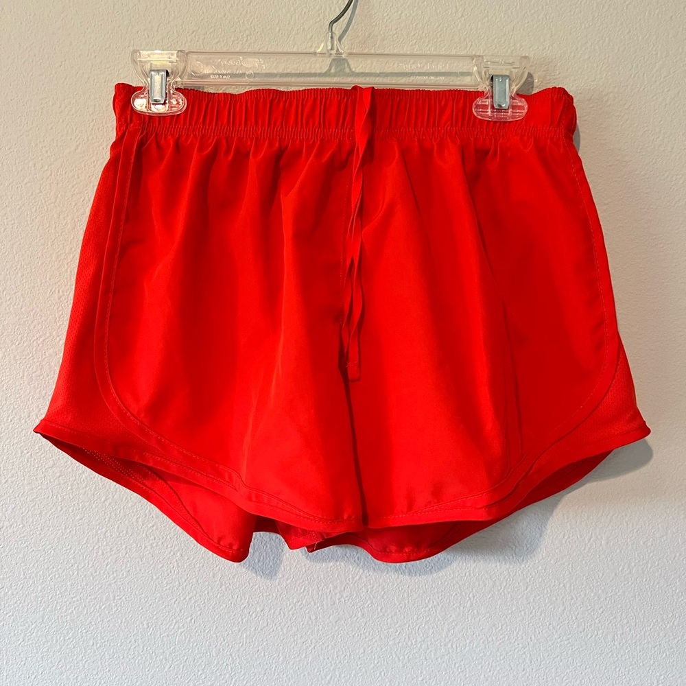 Nike tempo shorts size L